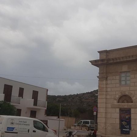 Casa Vacanza Spiaggia Praia Favignana Exterior foto